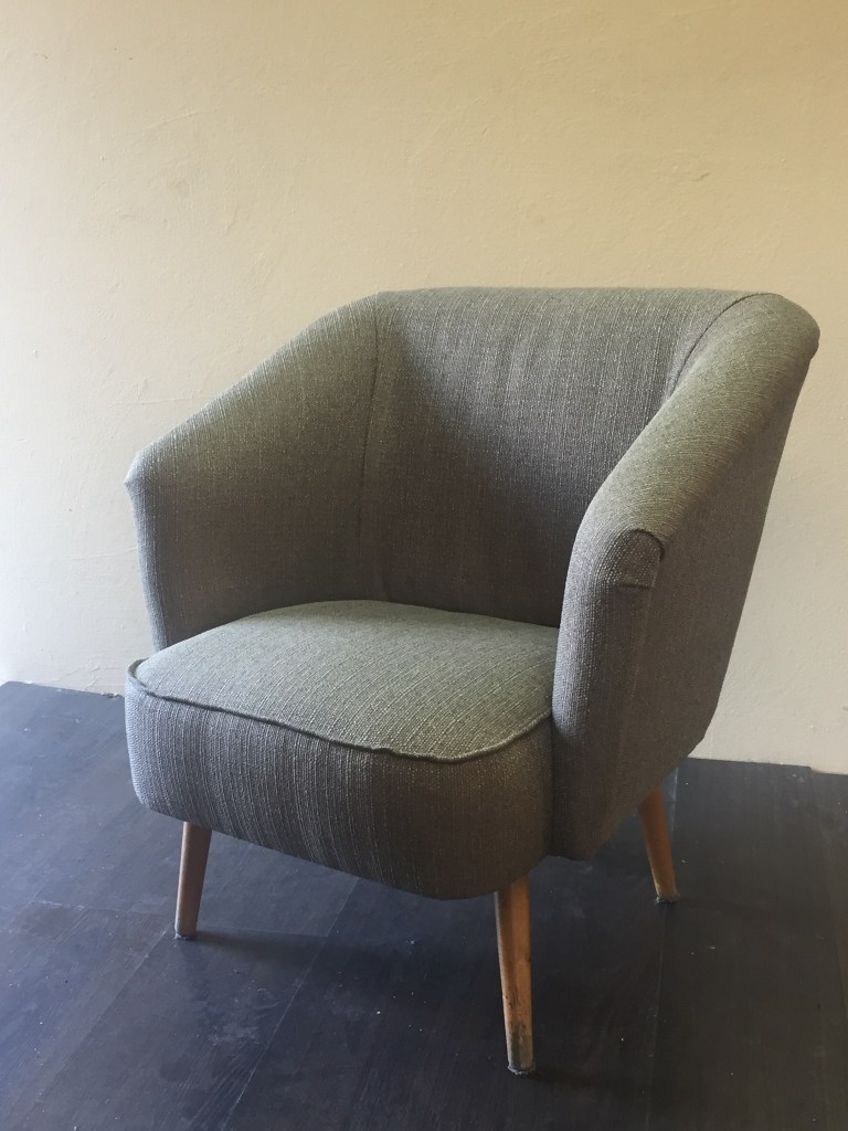 Szövetfotel felújítása - Kárpitos Vác