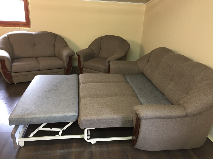 3 2 1-es ülőgarnitúra felújítása, áthúzása - Kárpitos Vác