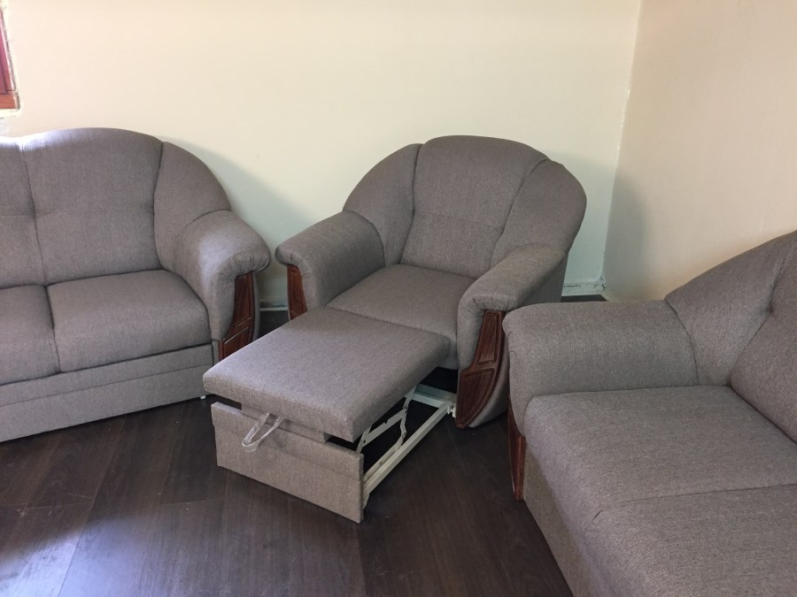 3 2 1-es ülőgarnitúra felújítása, áthúzása - Kárpitos Vác