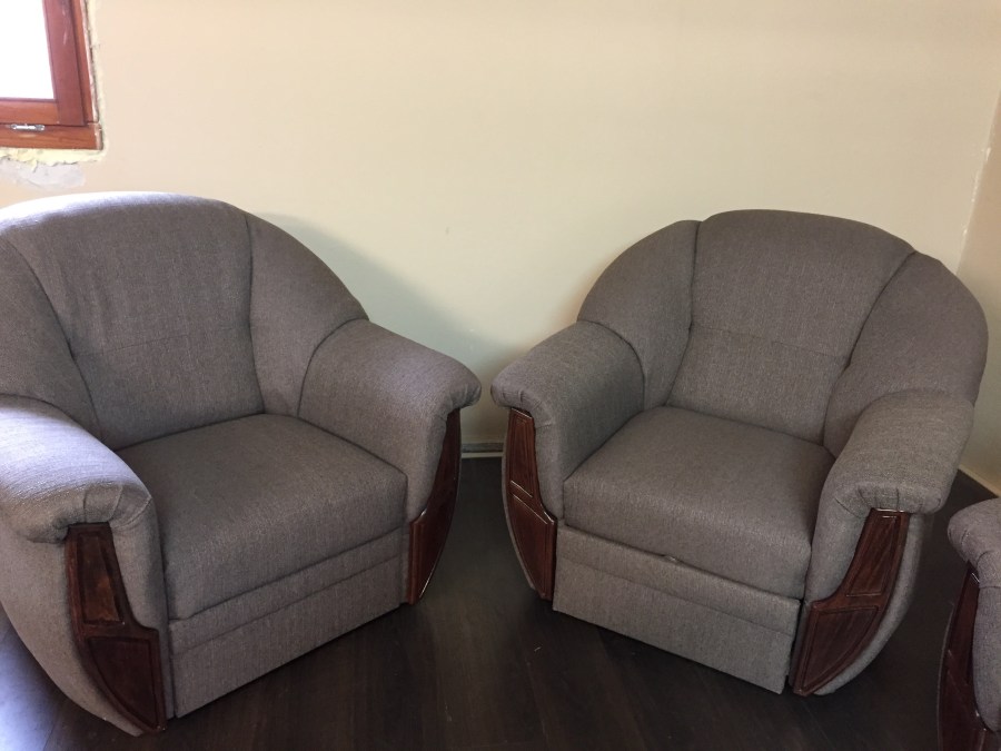 Lábtámaszos szövetfotel áthúzása - Kárpitos Vác