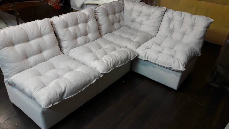 L- alakú sarokkanapé áthúzása - Kárpitos Vác