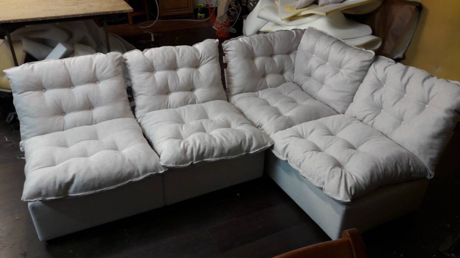 L- alakú sarokkanapé áthúzása - Kárpitos Vác